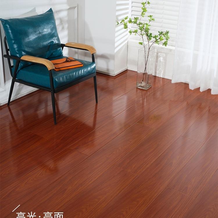 亮面强化复合木地板家用耐磨防水地暖木质金刚板厂家直销12mm