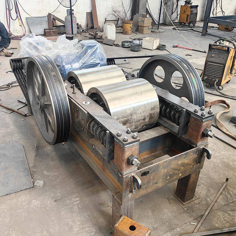 工业辊破机碎建筑石料移动制砂机破碎石对机多功能小型LUL齿辊碎