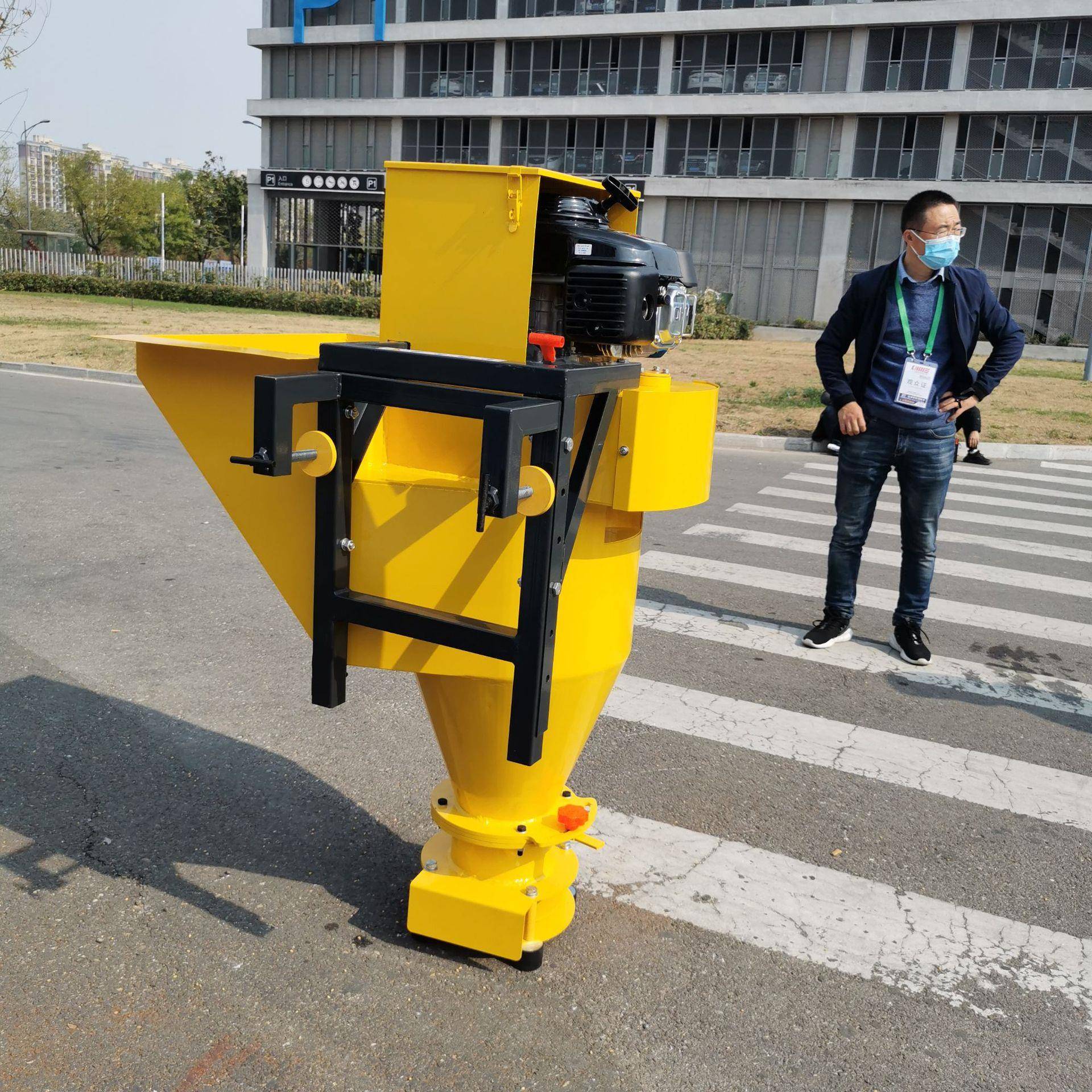 撒汽油布离心式融雪撒90盐机0.6立方路面除雪融雪机融雪剂撒布机