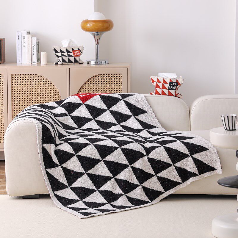 四季通用半边绒盖毯保暖加厚办公室午睡毯宿舍单人毯子双面沙发毯