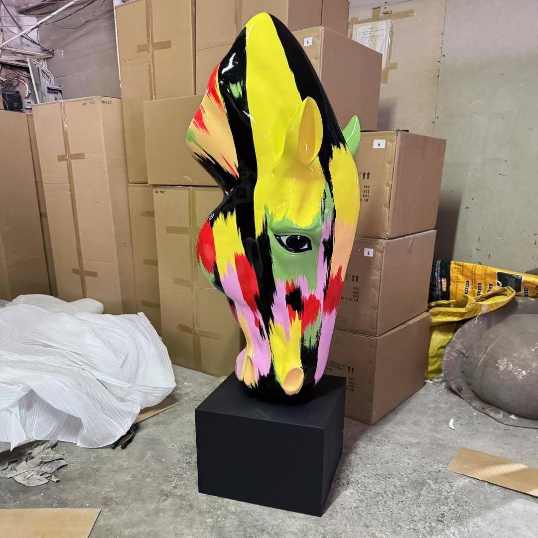 玻璃钢头雕塑马大型廊客厅玄关摆件轻落奢高档走进门招财BYB地装