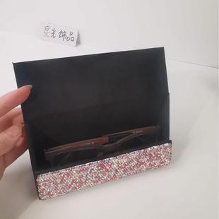 镶高档车载眼镜墨盒镜收纳挂式 盒多功能汽694车遮钻阳板卡片收纳