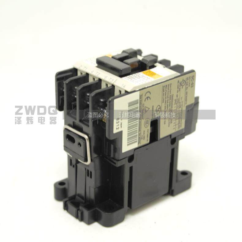 电磁接触器 SC-03 SC-O3 3A1b AC220V
