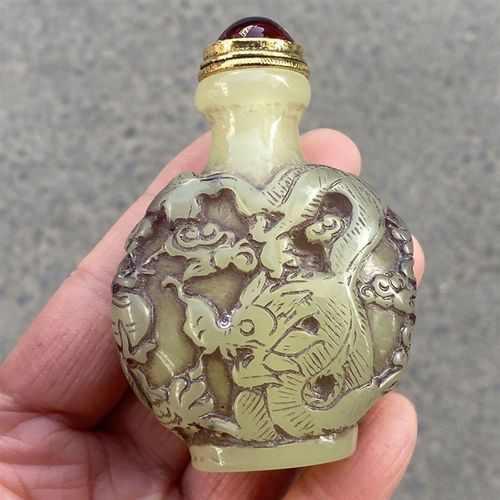 夜光龙凤工艺鼻烟壶手把件鼻烟粉空瓶怀旧装饰鼻烟瓶把玩摆件送礼