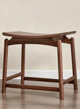 胡桃木凳樱桃木矮凳小子凳型梳妆凳子写68009字凳子学子习凳小椅