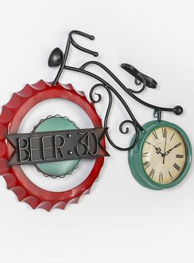 复古酒盖装饰钟儿童房家品用装饰表挂61572件创意个性铁艺自行瓶