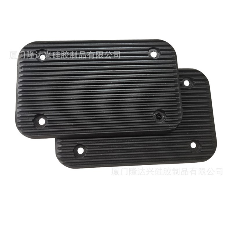 叉车属具管料夹橡胶垫钢臂夹叉车橡胶垫纸箱木箱夹橡胶烟叶夹