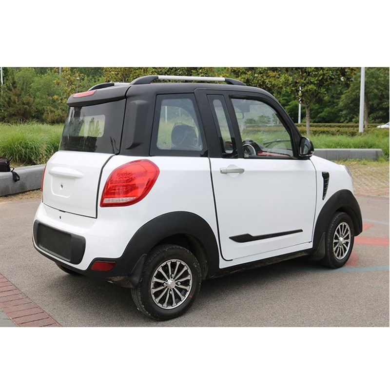 6铁壳全封闭四座电动巡逻车核心动力舒适驾乘低速成人四轮电动车