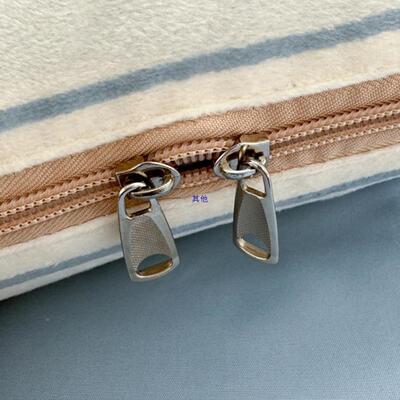 202合XBN5款毛巾抱枕被绣两用折叠靠枕车载办公新室午睡枕头毯子