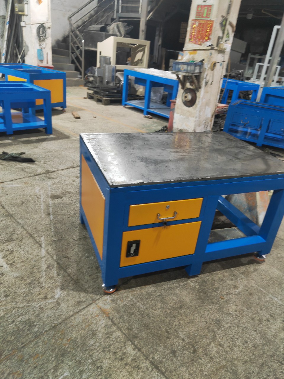 加厚钢板模具拆卸组装工作台