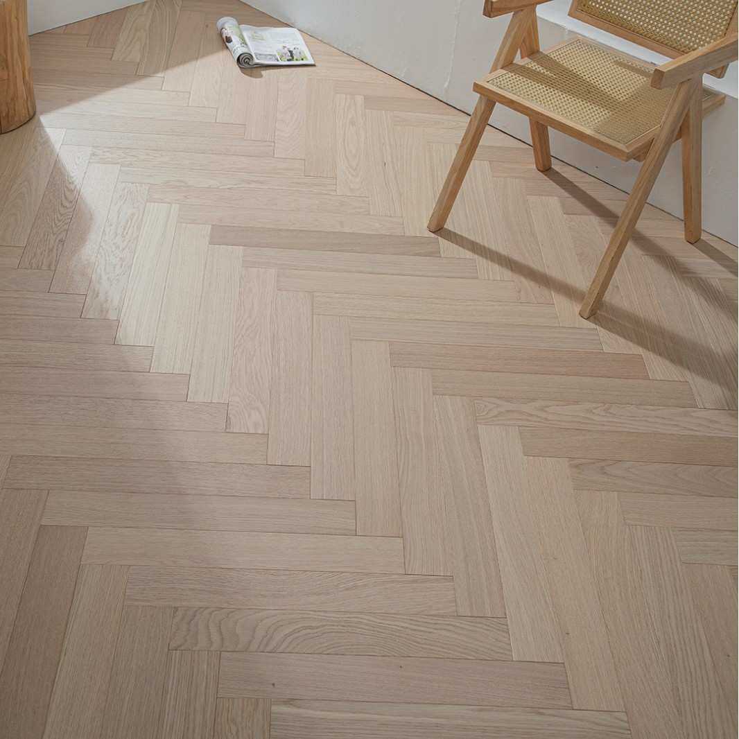 橡木多层实木复合地板人字拼鱼骨拼12/15mm地暖锁扣工程环保厂家