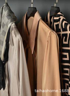 列现代样板房饰摆件衣柜饰套装展厅陈服装品22.8.26道具组合衣装