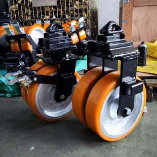 生产集装箱移动万向带刹车脚轮 聚氨酯定向轮 45#锻钢铁芯轮
