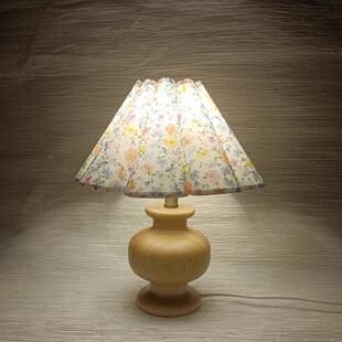 日式原木色台灯花瓣花朵形橡木实木小花瓣灯罩中韩美少女百搭台灯