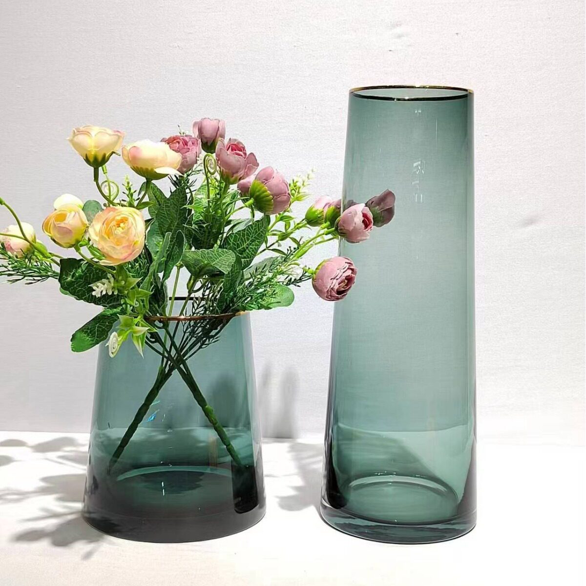 现代简约锥形玻璃花瓶摆件家居样板房软装饰品餐厅桌面插花摆件
