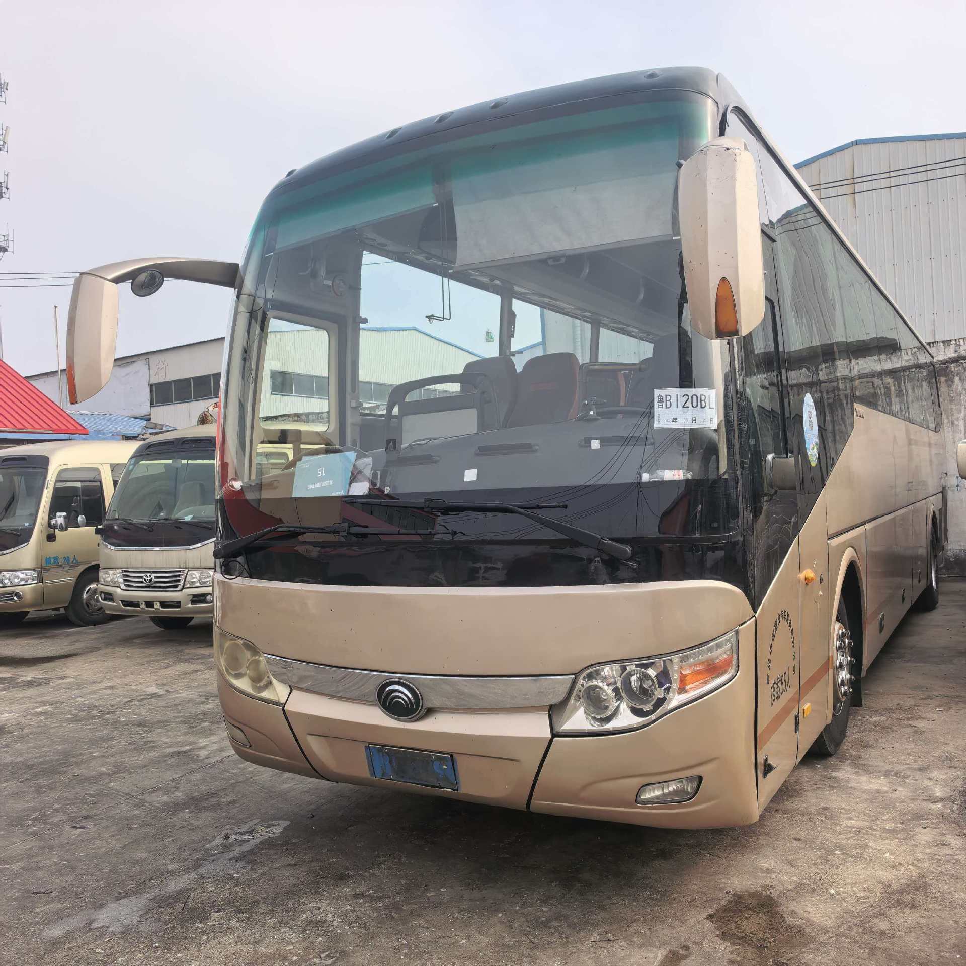 出口宇通中巴大巴车55座长途短途客运车丰田海狮燃油版中型客车