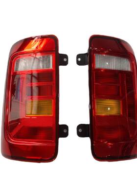 适用开迪CADDY15-202门款后保险杠尾灯后杠灯转向信号提示尾灯