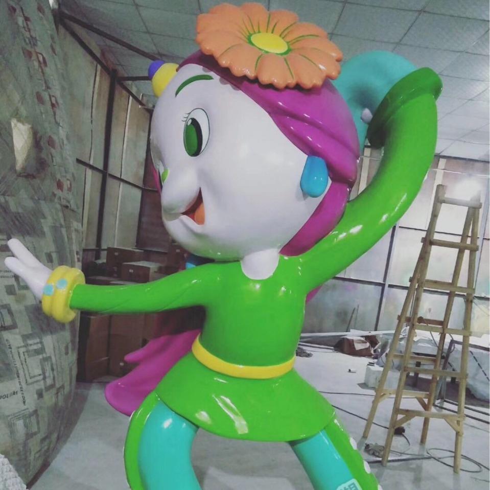 玻璃钢卡通女孩雕塑落地摆件售楼部商场美陈网红打卡拍照景观装饰