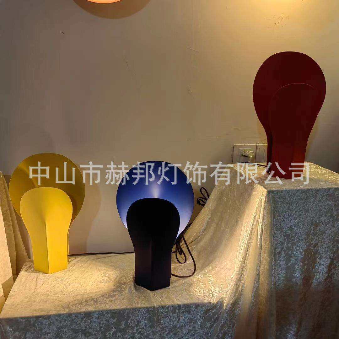 北欧简约创意氛围灯儿童房台灯设计师插电灯客厅卧室床头灯小夜灯