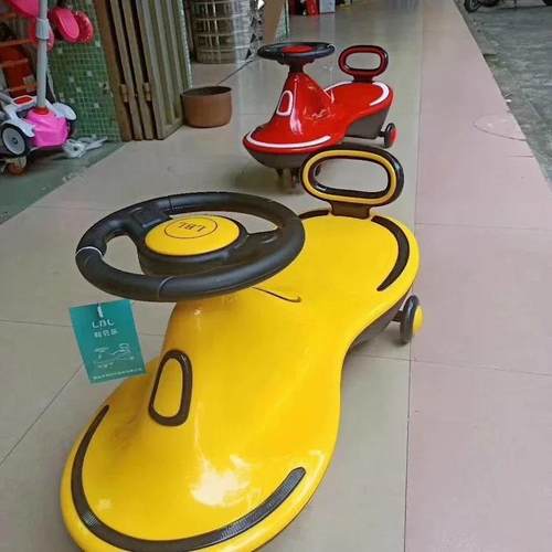 扭扭车利贝乐LBLY09儿童摇摆车加固后轮音乐闪光带靠背直发