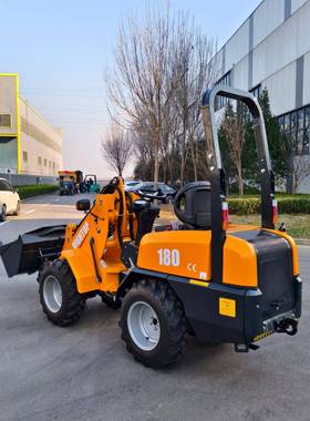 出口阿廷BUJ用装载农柴机1.8吨小型轮式装载机油动力工程根铲车