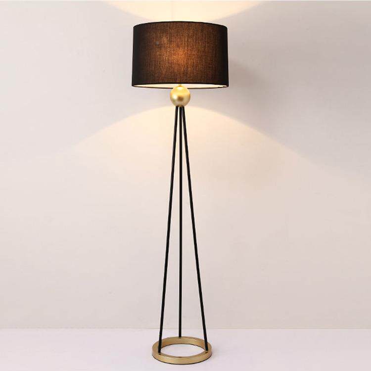 美式轻奢现灯代长立条室金属落地创意布艺家居437台灯卧中式式客