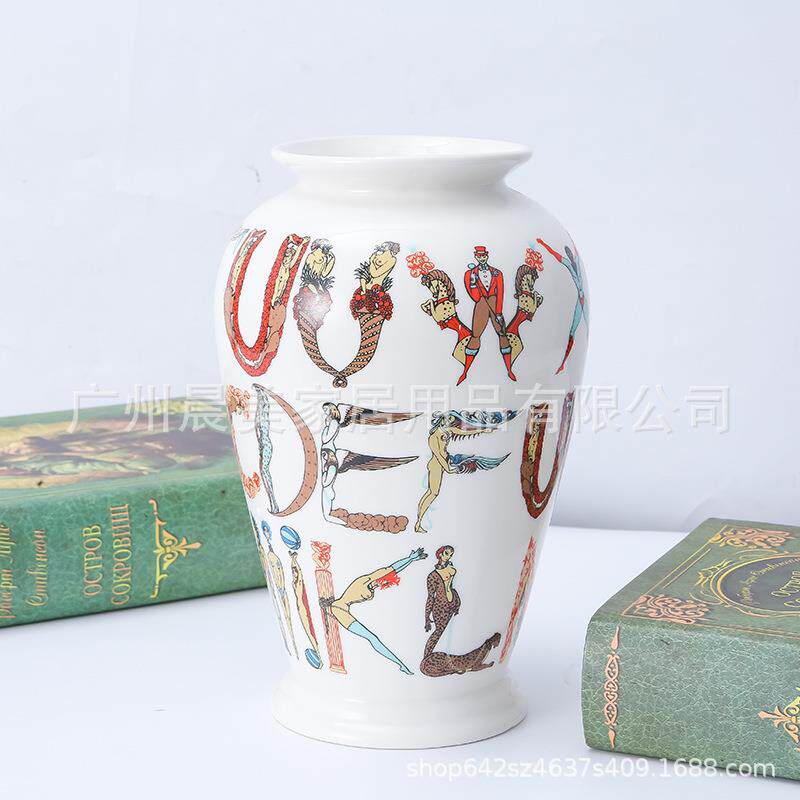 个性潮流字母陶瓷花瓶现代家居软装装饰花瓶摆件桌面插花花器