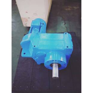 DLF09平行轴斜齿轮减速机轴输入孔输出孔输入轴输出减速机