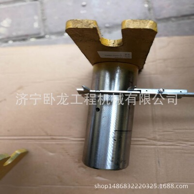 山推装载机配件 山推SL50W 转向缸前销轴ZL50G2-09600