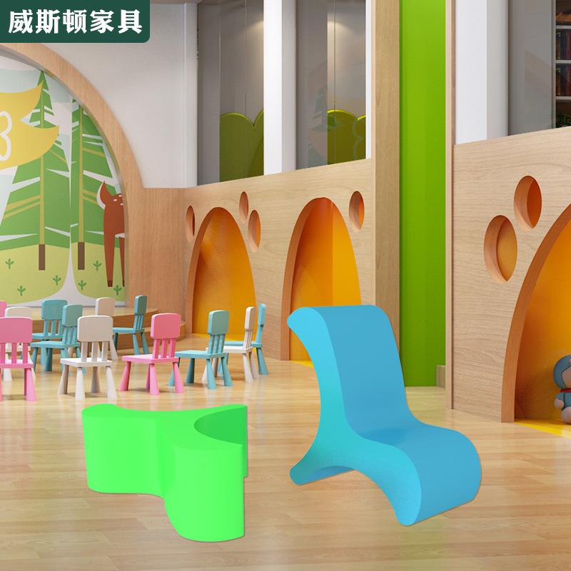 玻璃钢儿童凳卡通靠背异形座椅幼儿园彩绘景观趣味坐凳游乐场美陈