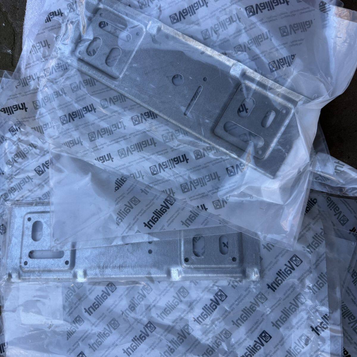 壁挂炉挂板,威能挂板,,威能壁挂炉配件