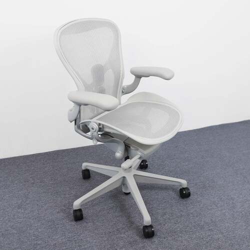 赫曼米勒aeron2人体工学椅家用电脑椅久坐办公椅电竞hermanmiller