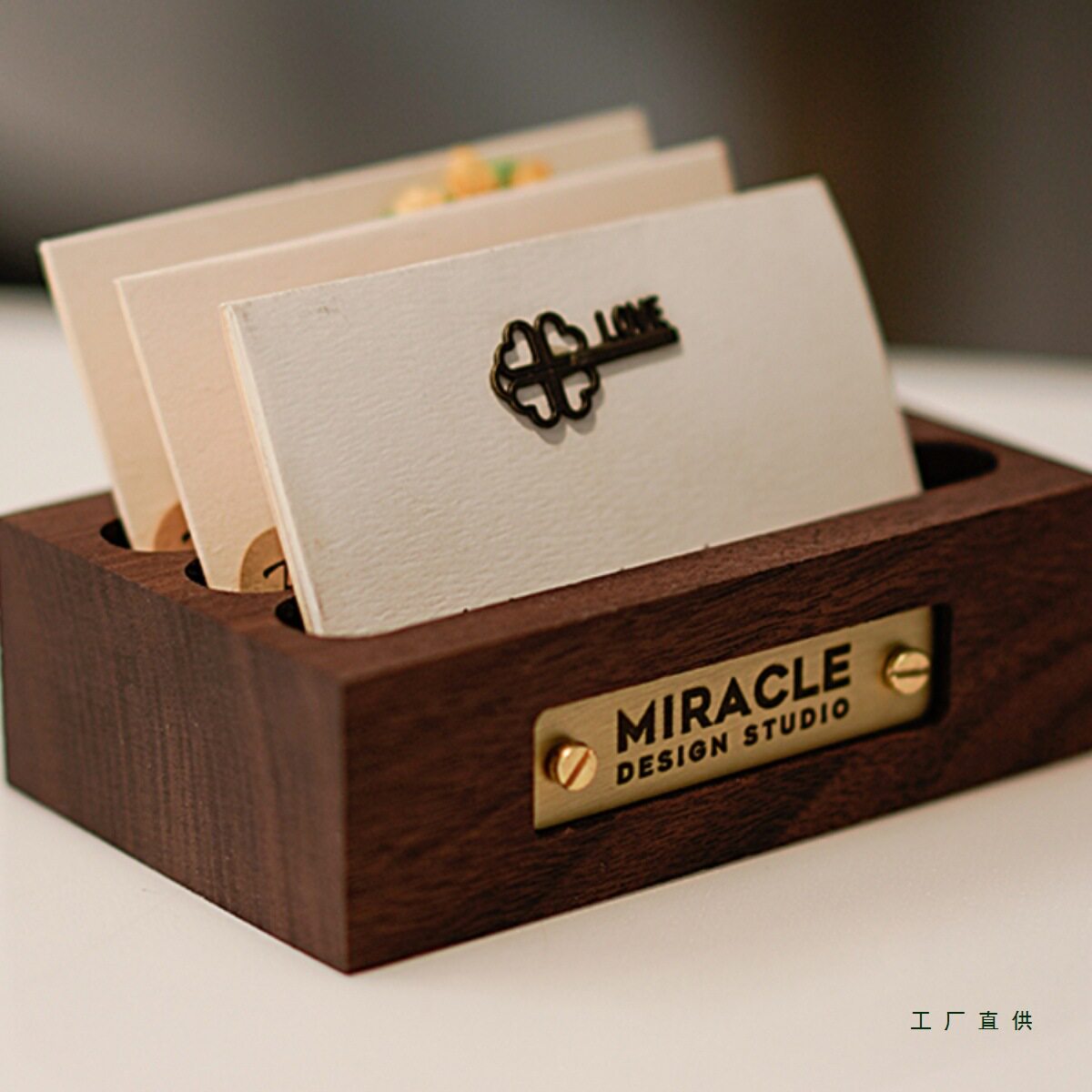 实木名片盒前台名片架卡片架座桌面名片收纳盒摆台订 制名片展示