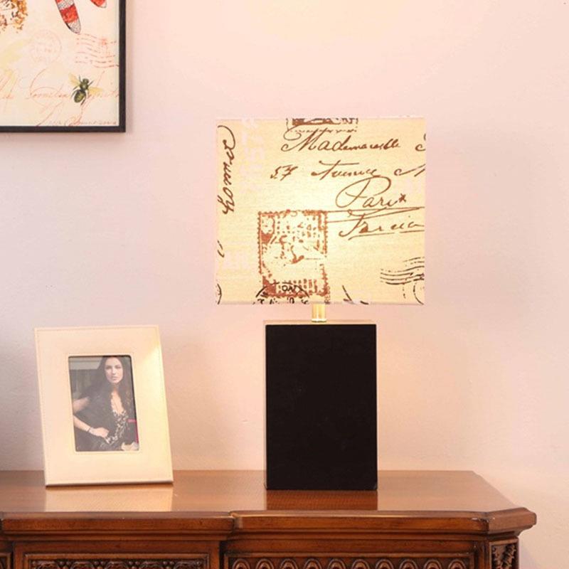 LEDUSB边桌和台灯卧室客厅或办公室的现代灯布艺灯罩5V1AUSB端口