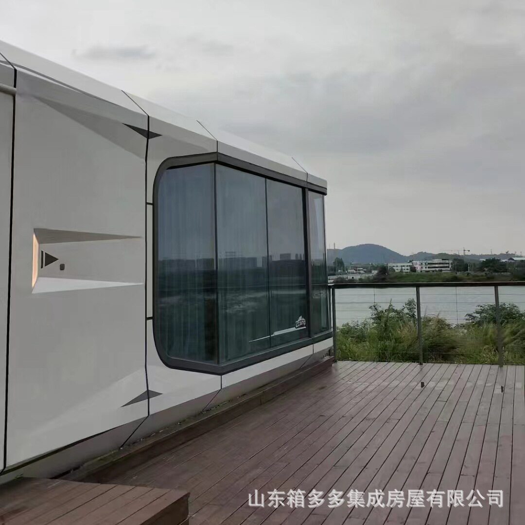 太空仓露营地透明太空舱网红度假景点亲子家庭房营地未来舱民宿