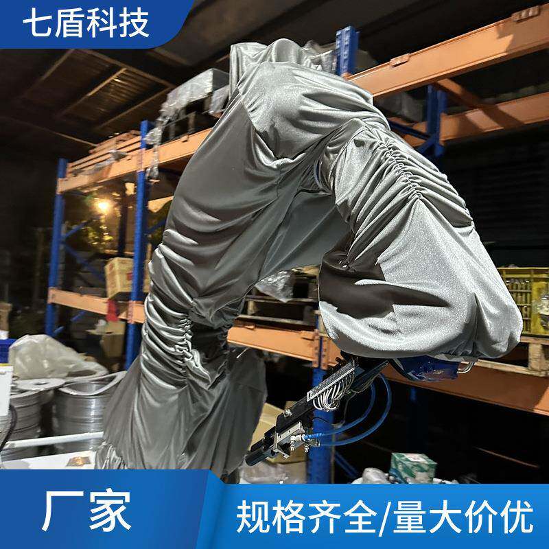 大族P10喷丸机器人防护服涤纶复合材料高温夹取热吹风