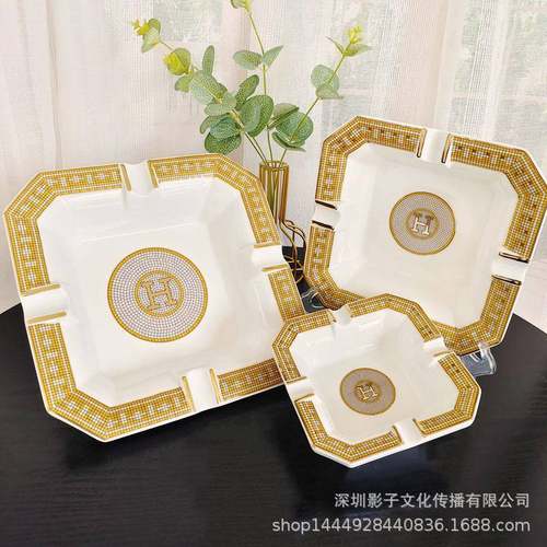 陶瓷烟灰缸创意个性潮流防飞灰带盖家用客厅办公室烟缸装饰