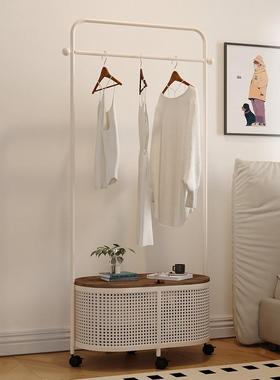 奶油艺风卧室落地挂衣架衣篓家用铁衣帽服66550收纳架简易脏可移