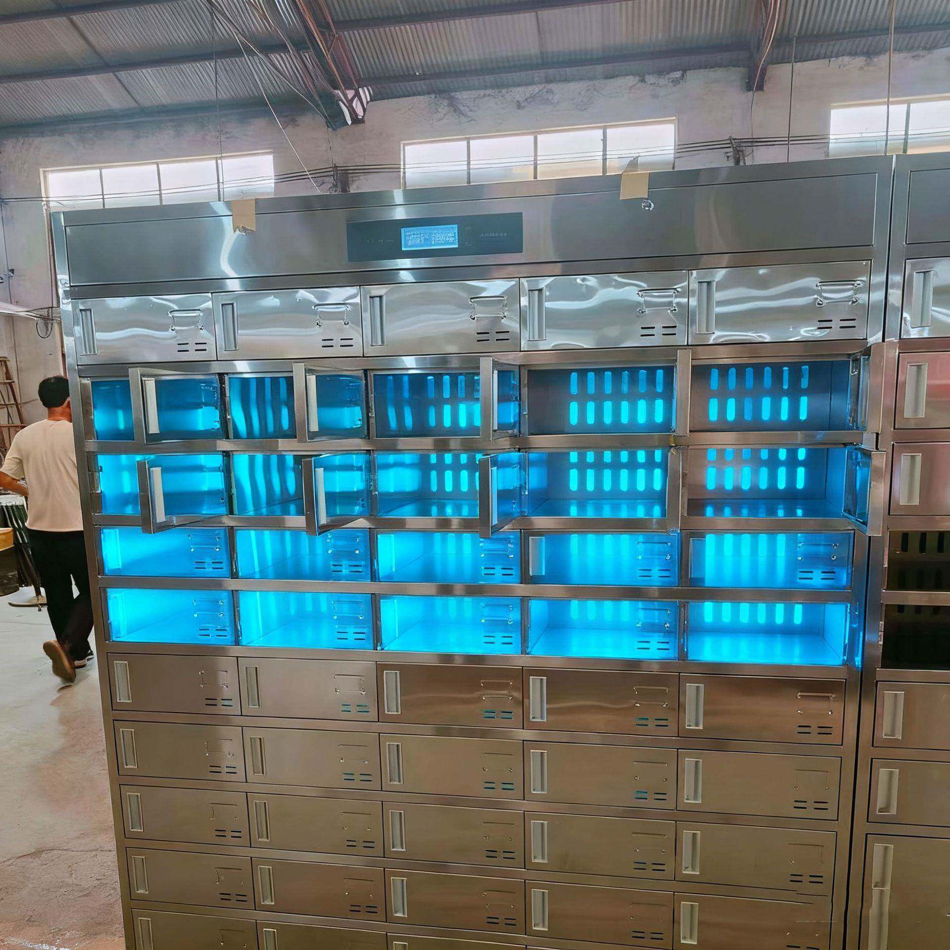 厂家定制3afb04不锈储柜实验钢室食品用厂医院专柜更衣柜文物件柜