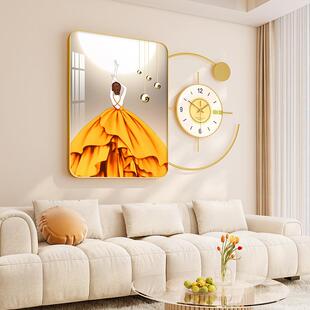 现代风客厅沙发壁挂饰品铁艺晶瓷装饰画挂画背影墙上钟挂表装饰品
