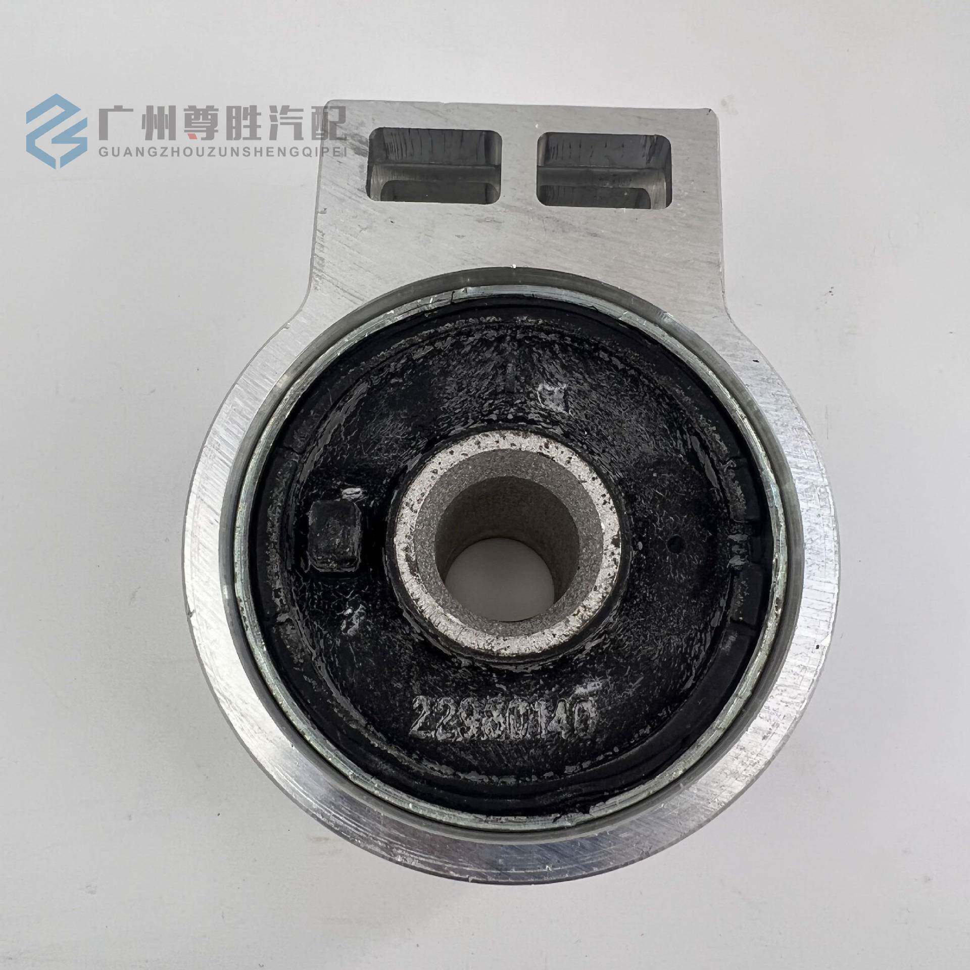 适用于凯迪拉克SRX前下悬挂胶套液压衬套摆臂大胶套22980140