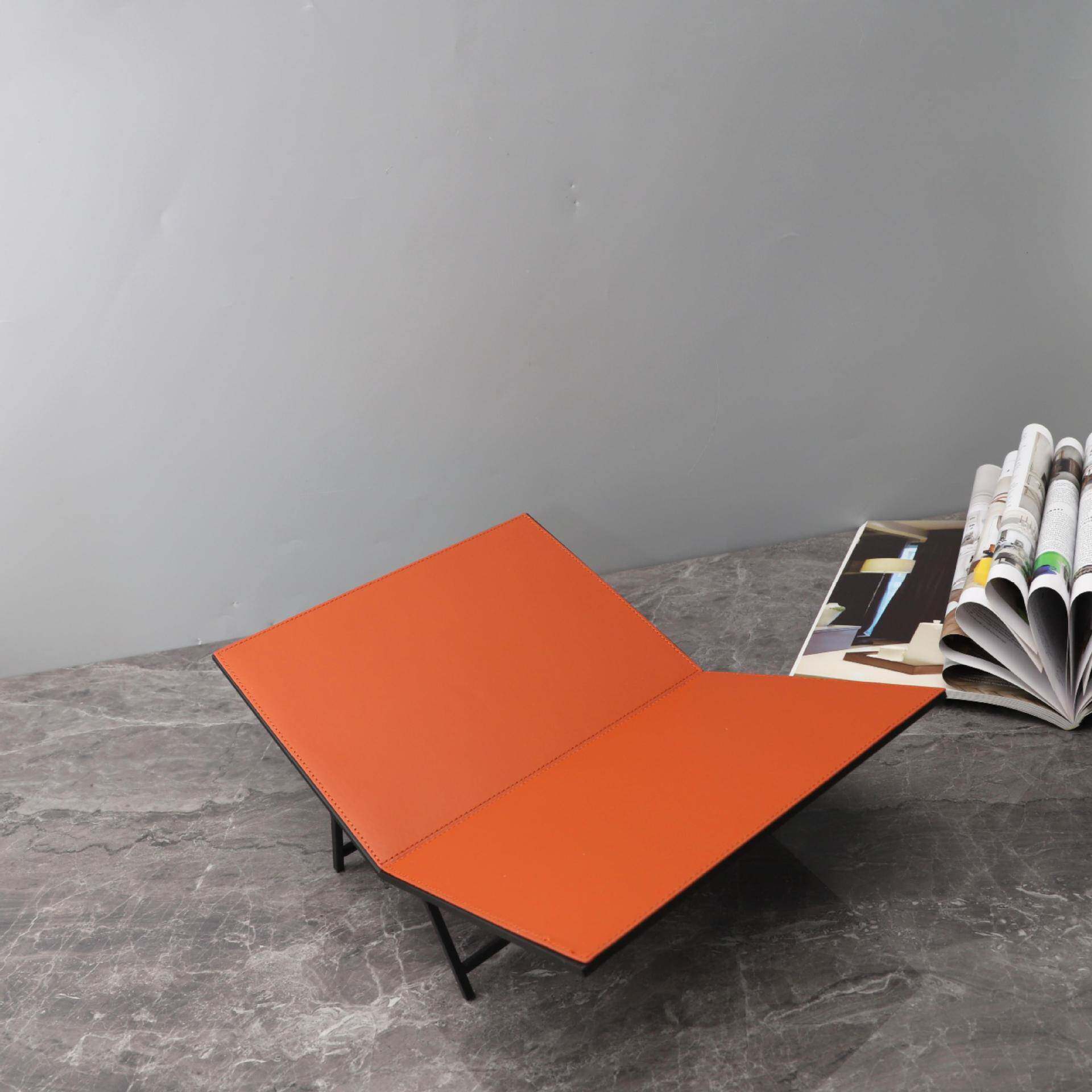 简约现代金属皮革书架杂志架摆意GNM家办公室客厅居玄创关件软装