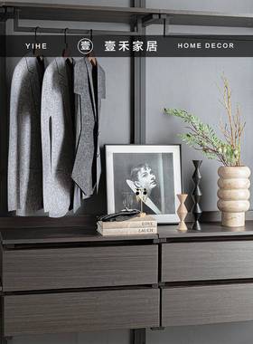 意式奢极简EQJ道毛毡衣服样板房衣帽间软装轻衣饰品柜展厅具摆设