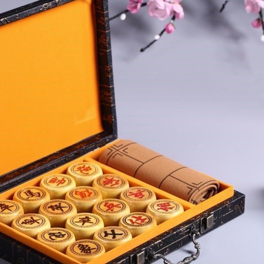 木质中国象棋带棋盘高档批发