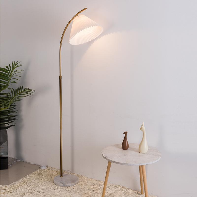 轻奢落地灯客厅卧室简约温馨创意铁艺LED大理石调节高度落地台灯