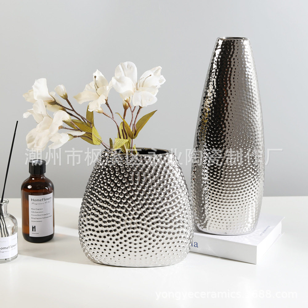 北欧电镀银色陶瓷花瓶创意珠点陶瓷摆件艺术样品间软装饰品摆件