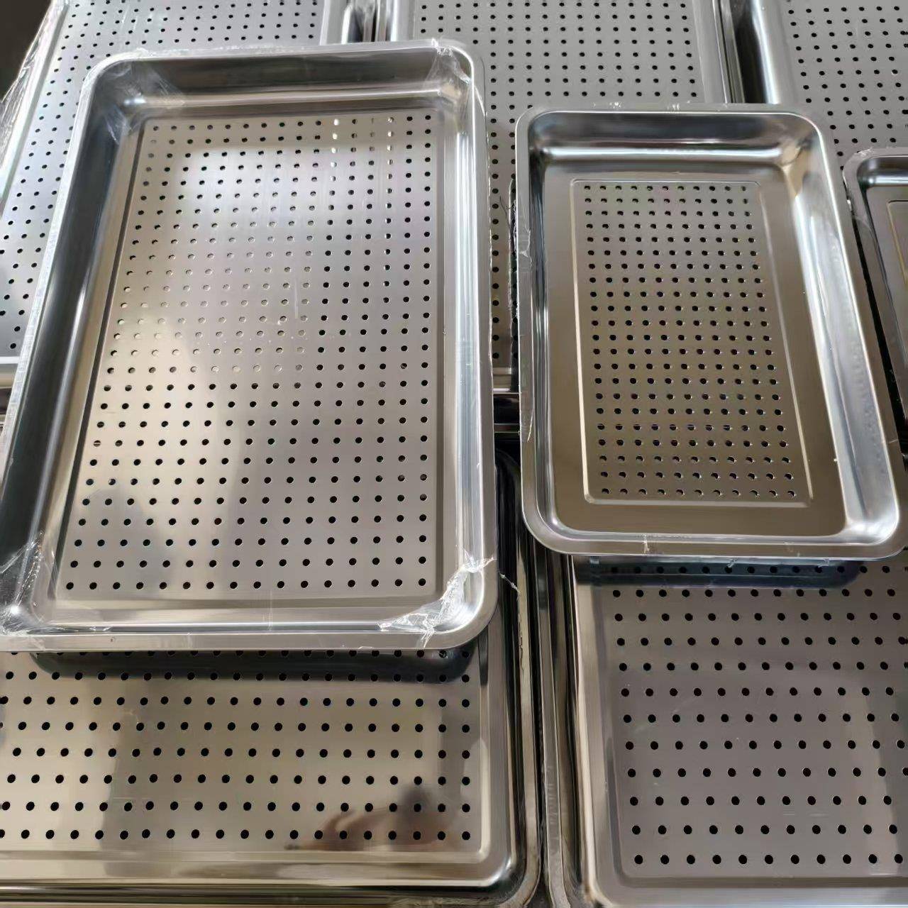 不锈钢漏盘长方形托盘饺子沥水蒸箱蒸片商用食堂蒸车蒸馒头带孔