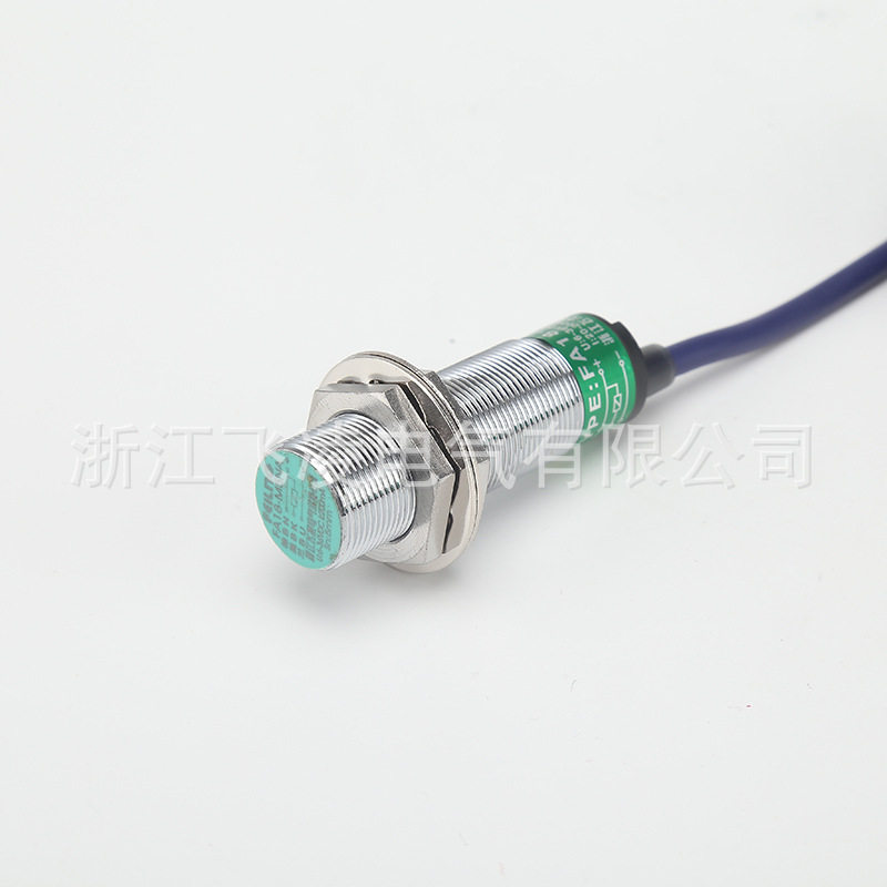 浙江飞凌  厂家 直销模拟式 接近开关 XA18-M5PC XGB-05P2