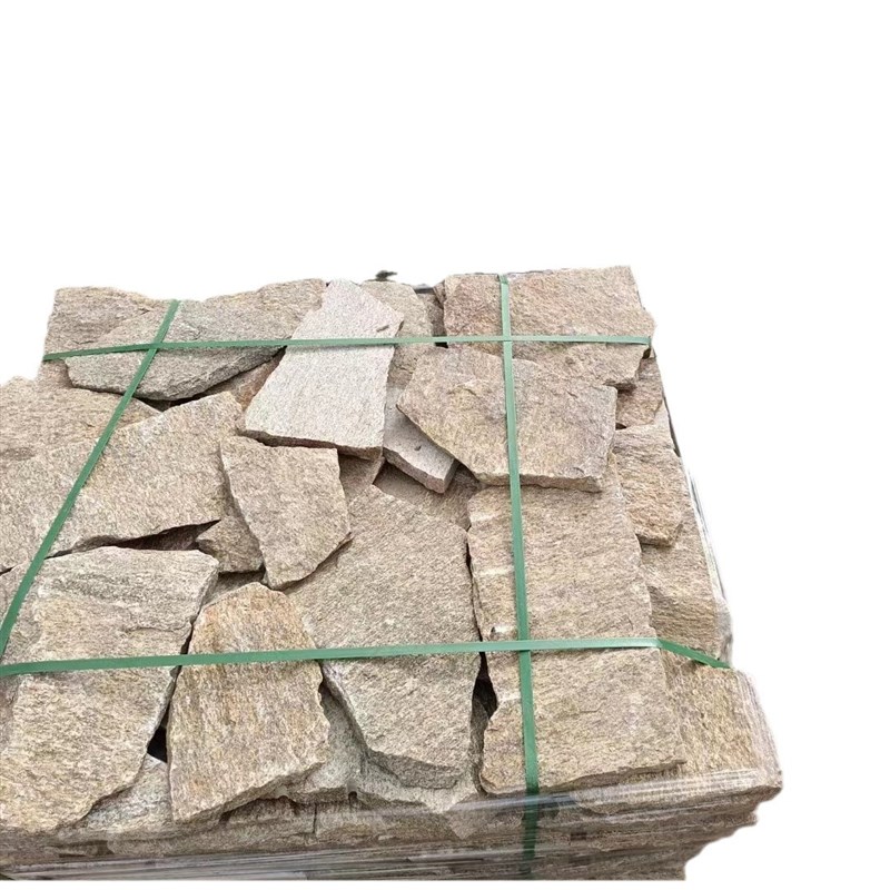 供应黄木纹板岩铺路石材将军黄乱形石不规则冰裂纹碎片石毛石料石