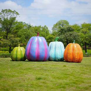 网红农场生态园大南瓜雕塑景区服装店橱窗装饰商场打卡户外大摆件